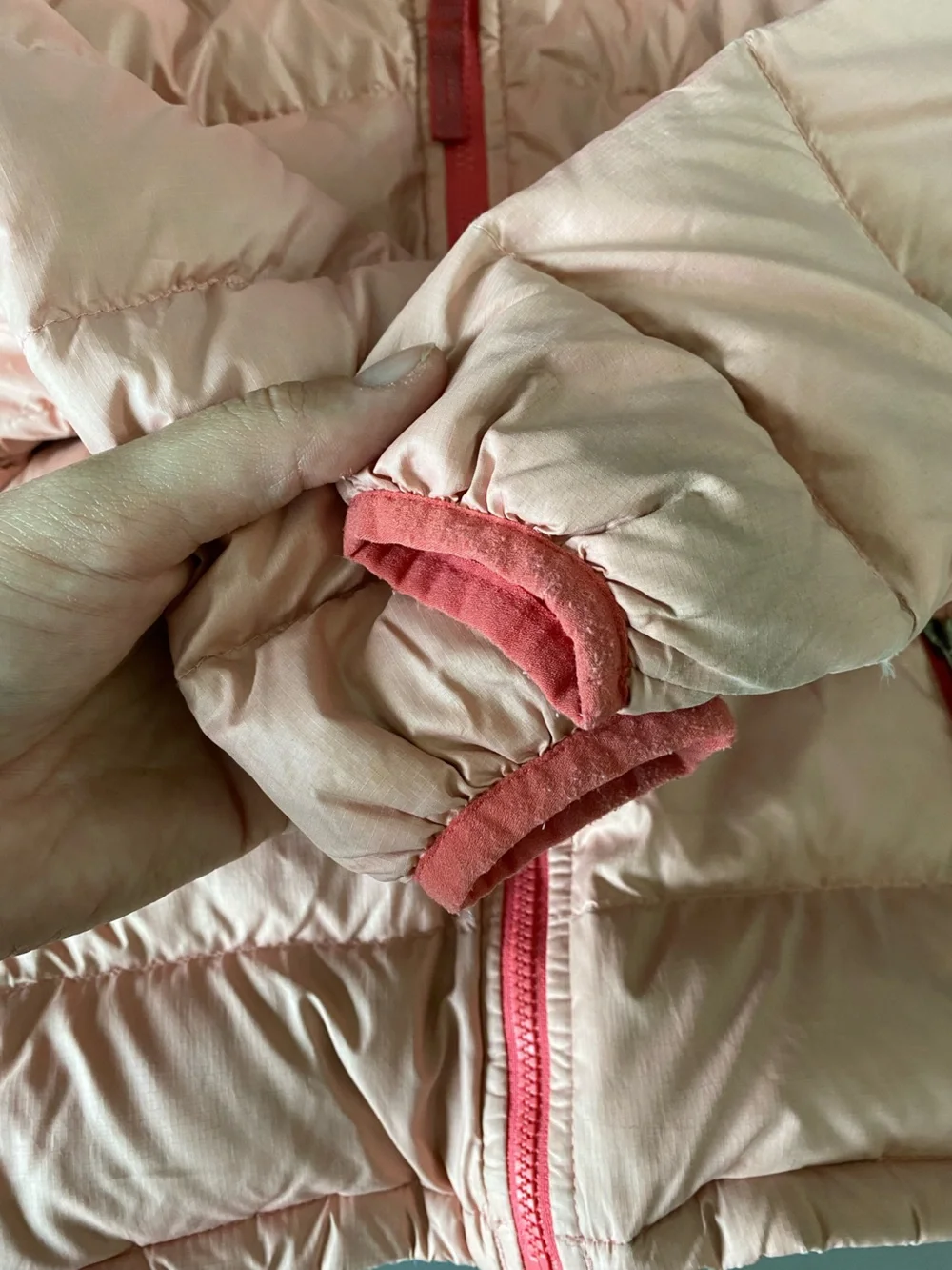 Patagonia baby snow set 12-18 months reversible tribbles pants and down jacket